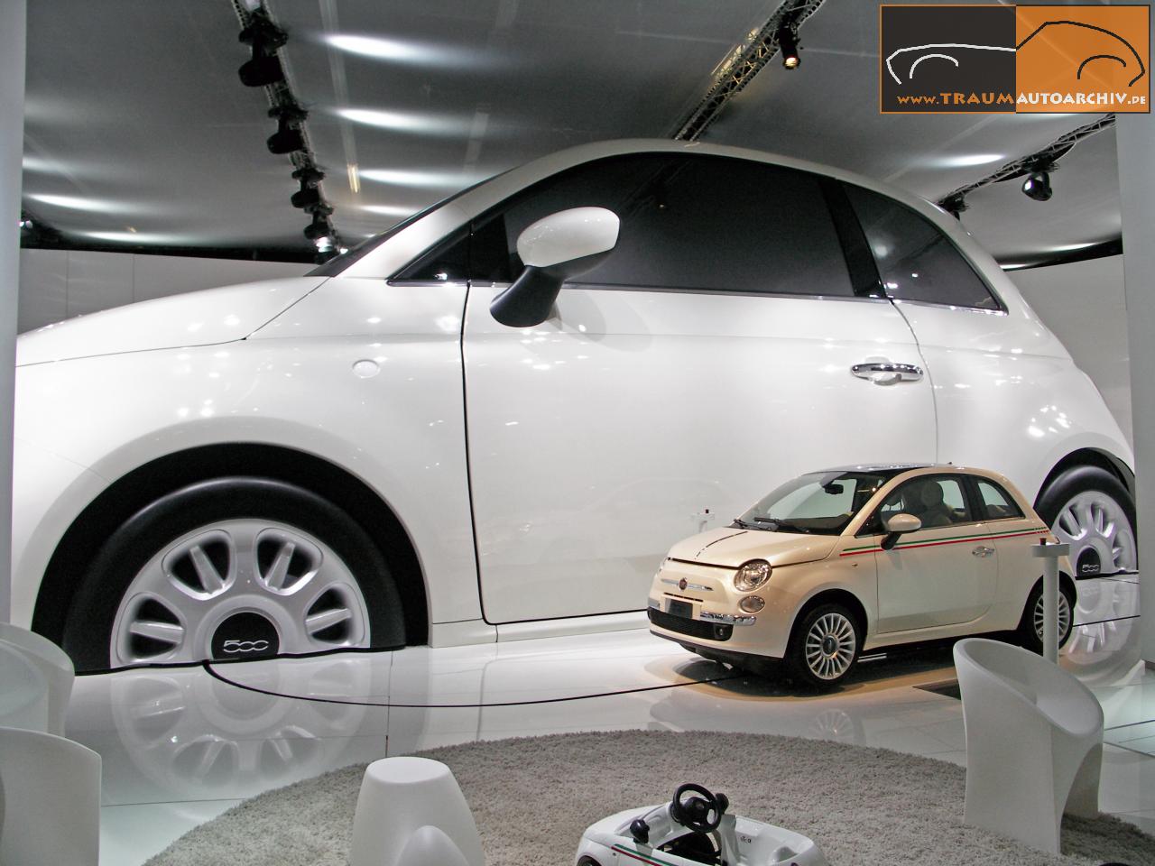 Fiat 500Stand.jpg
